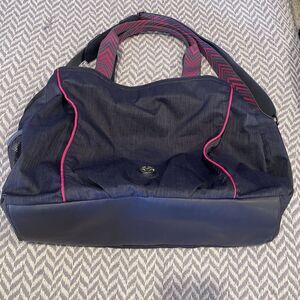 Ivivva By Lululemon Duffel/Gym/Travel Shoulder Bag Girls OS W Pink Trim NICE!